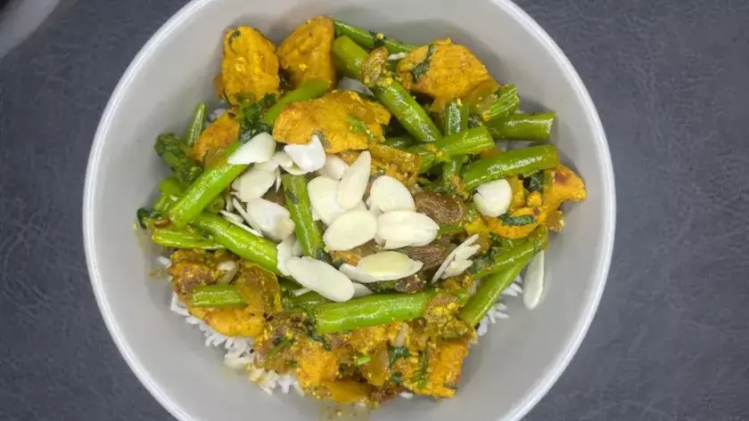 coronation chicken curry featured image